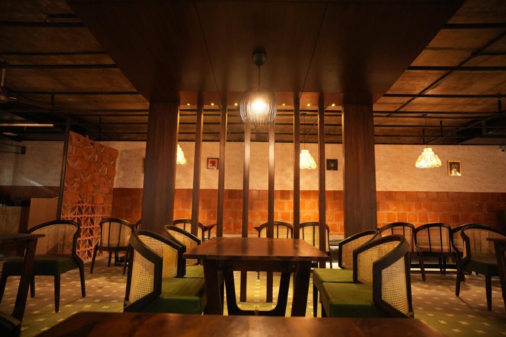 Dakshina Heritage Dining Hall - Ambiance